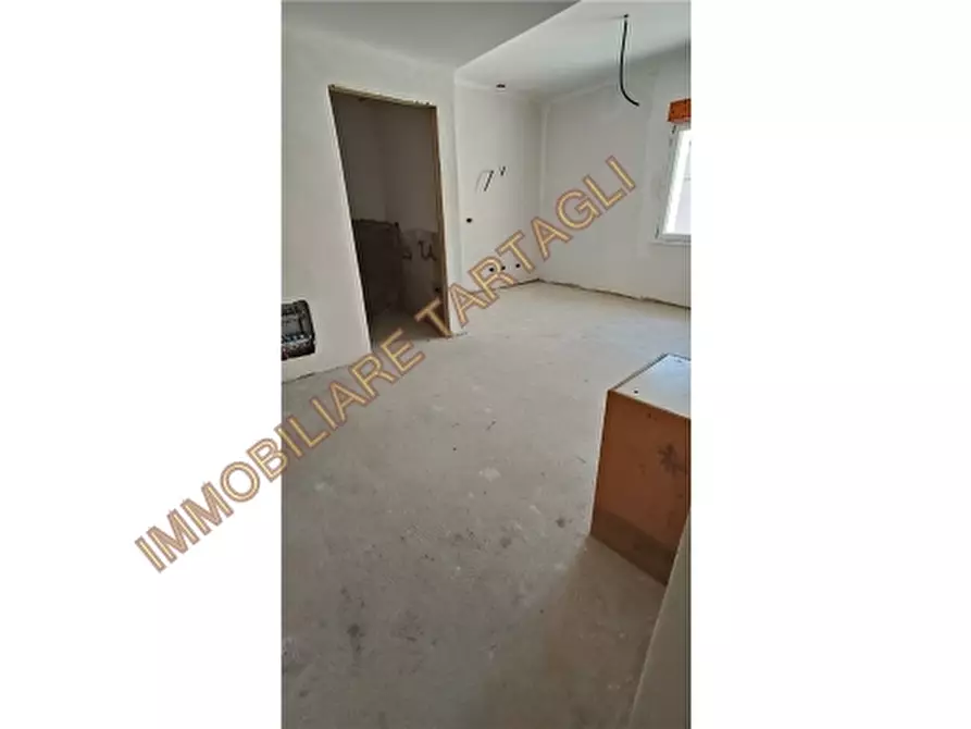 Immagine 6 di Villa in vendita  a Firenze