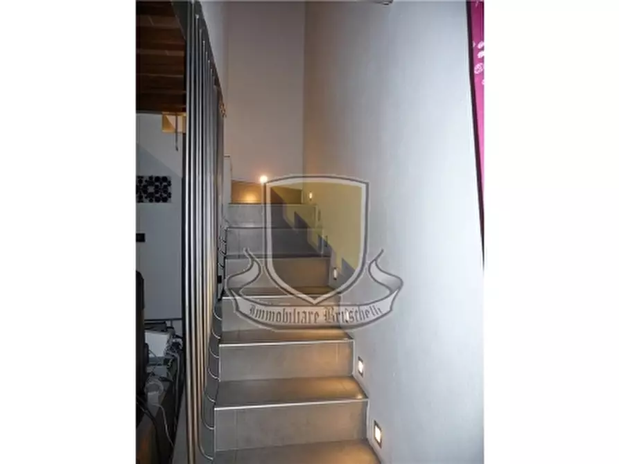 Immagine 12 di Appartamento in vendita  a Sovicille