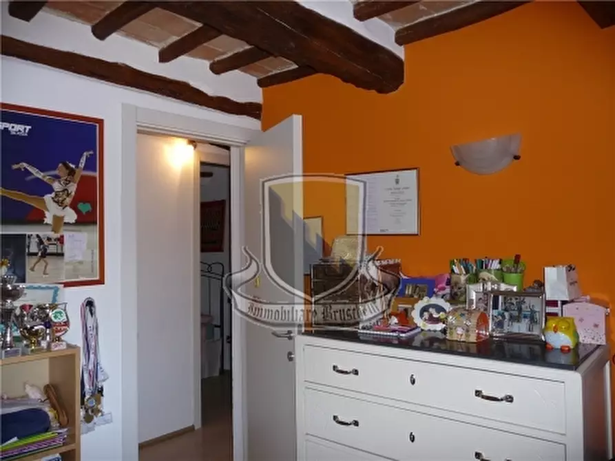 Immagine 15 di Appartamento in vendita  a Sovicille