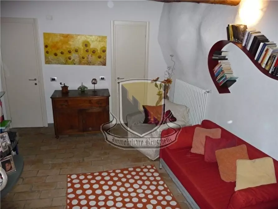 Immagine 21 di Appartamento in vendita  a Sovicille