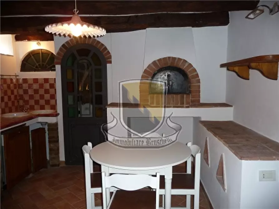 Immagine 6 di Appartamento in vendita  a Monticiano