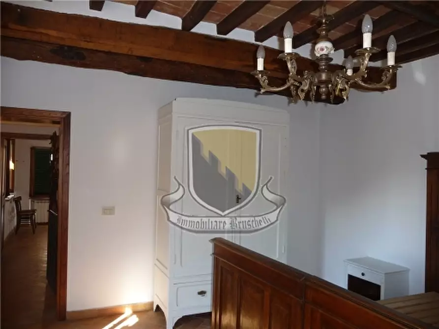 Immagine 20 di Appartamento in vendita  a Monticiano