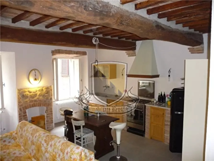 Immagine 1 di Appartamento in vendita  a Chiusdino