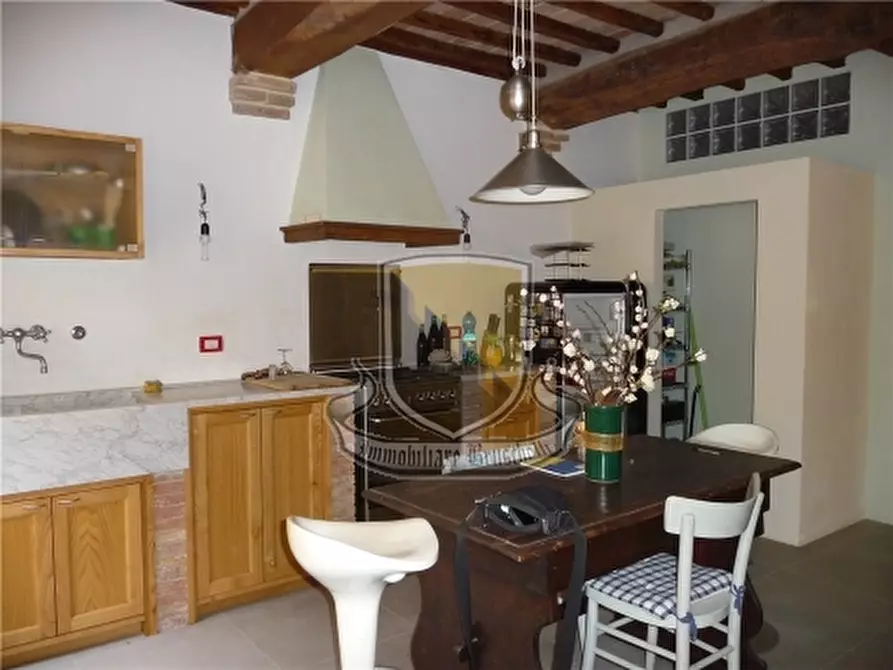 Immagine 5 di Appartamento in vendita  a Chiusdino