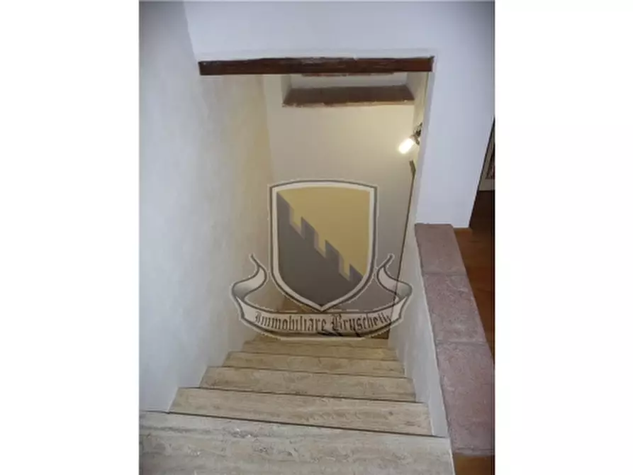 Immagine 9 di Appartamento in vendita  a Chiusdino