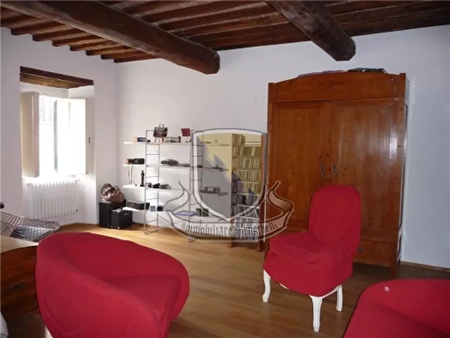 Immagine 12 di Appartamento in vendita  a Chiusdino