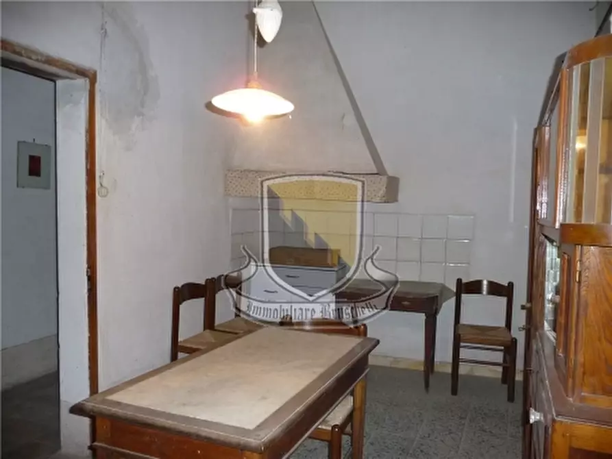 Immagine 3 di Appartamento in vendita  a Monticiano