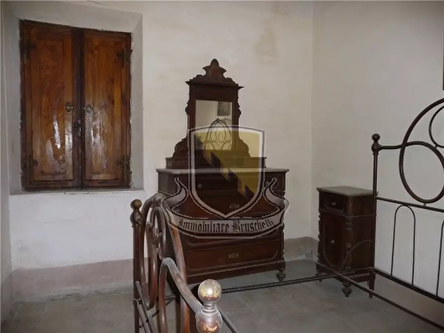 Immagine 10 di Appartamento in vendita  a Monticiano