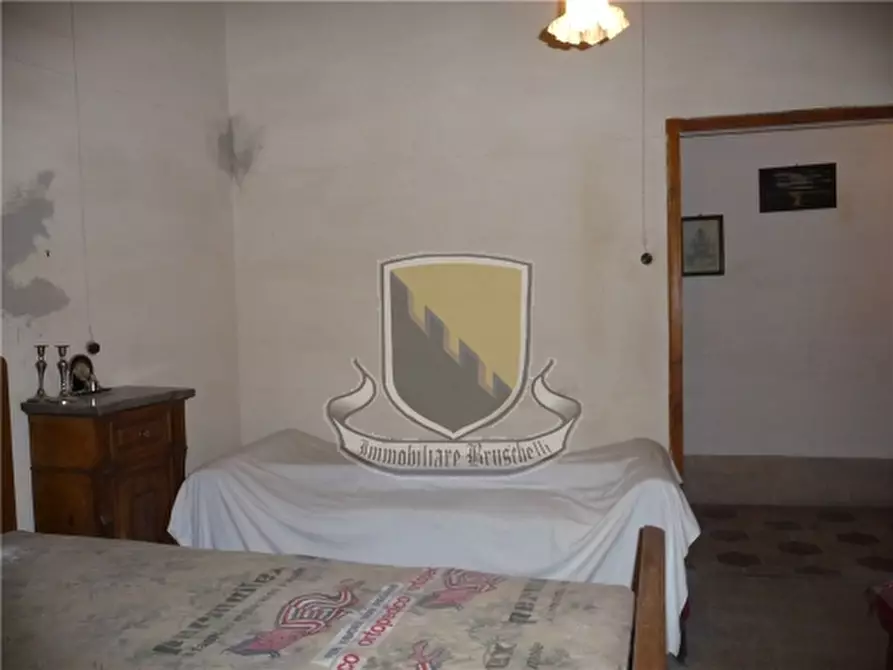 Immagine 11 di Appartamento in vendita  a Monticiano