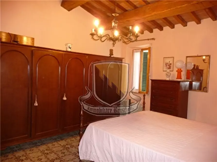 Immagine 4 di Appartamento in vendita  a Monticiano