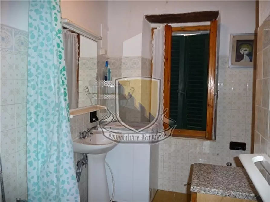 Immagine 6 di Appartamento in vendita  a Monticiano