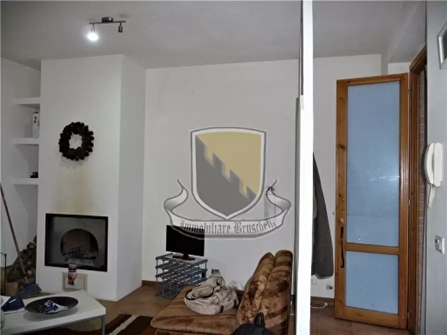 Immagine 2 di Appartamento in vendita  a Sovicille