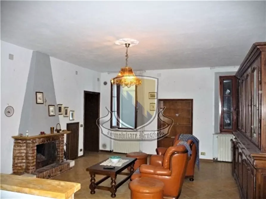 Immagine 5 di Appartamento in vendita  a Chiusdino