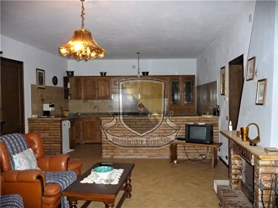 Immagine 6 di Appartamento in vendita  a Chiusdino