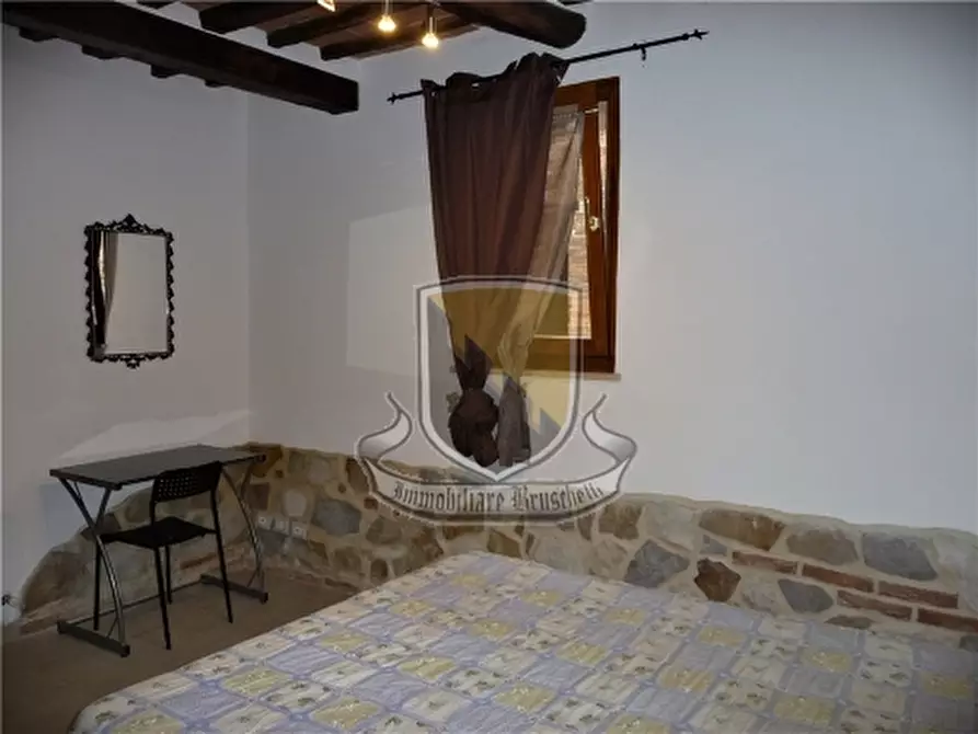 Immagine 12 di Appartamento in vendita  a Sovicille