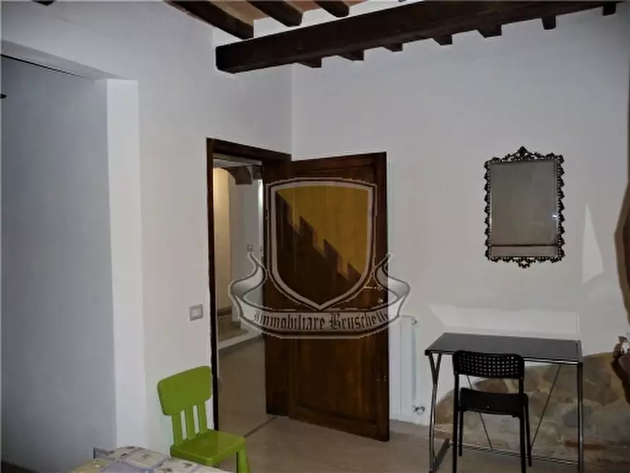 Immagine 13 di Appartamento in vendita  a Sovicille