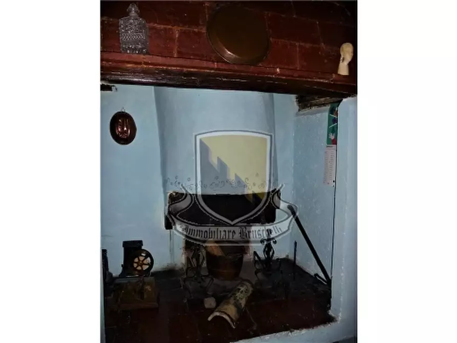 Immagine 6 di Appartamento in vendita  a Siena