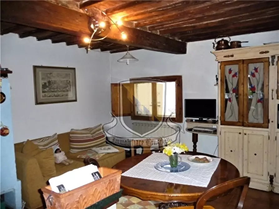 Immagine 7 di Appartamento in vendita  a Siena