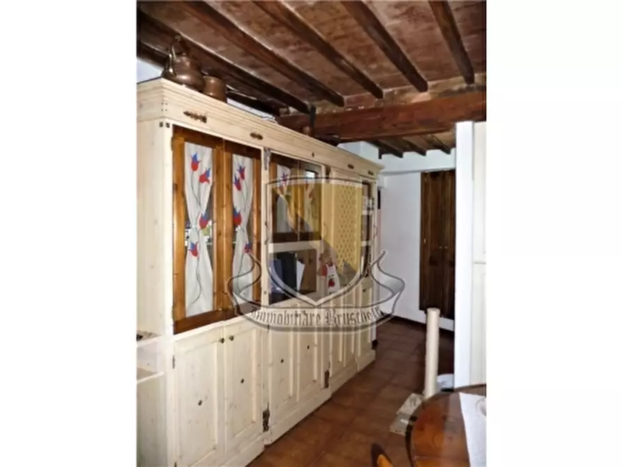 Immagine 8 di Appartamento in vendita  a Siena