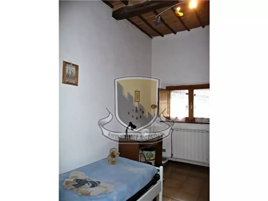 Immagine 14 di Appartamento in vendita  a Siena