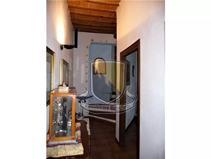 Immagine 19 di Appartamento in vendita  a Siena