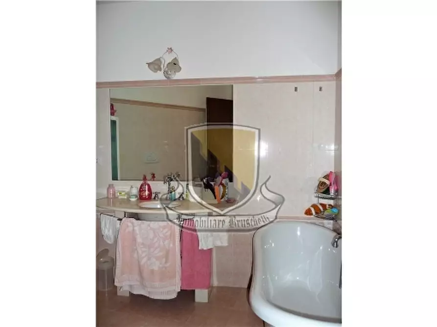 Immagine 21 di Appartamento in vendita  a Sovicille