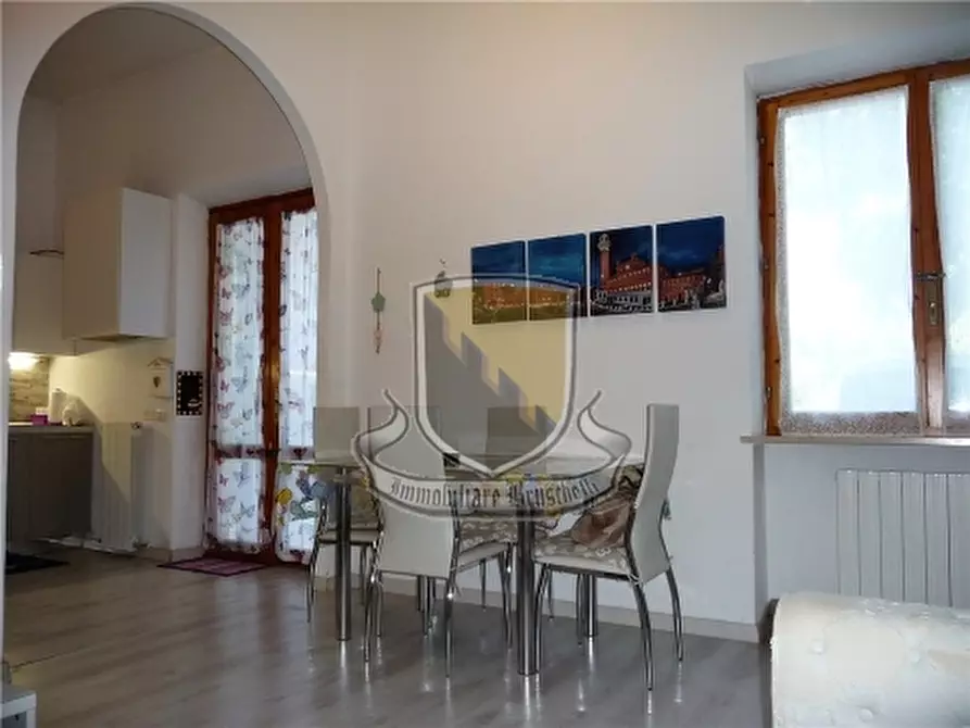 Immagine 11 di Appartamento in vendita  a Sovicille