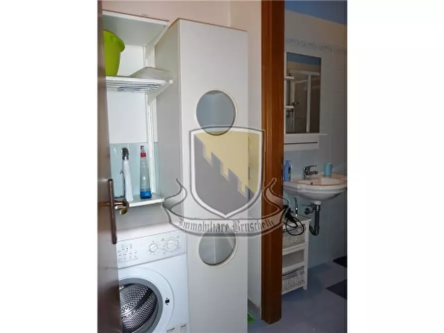 Immagine 16 di Appartamento in vendita  a Sovicille