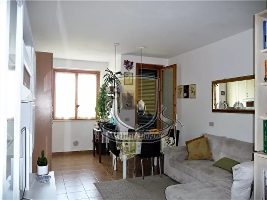 Immagine 2 di Appartamento in vendita  a Sovicille