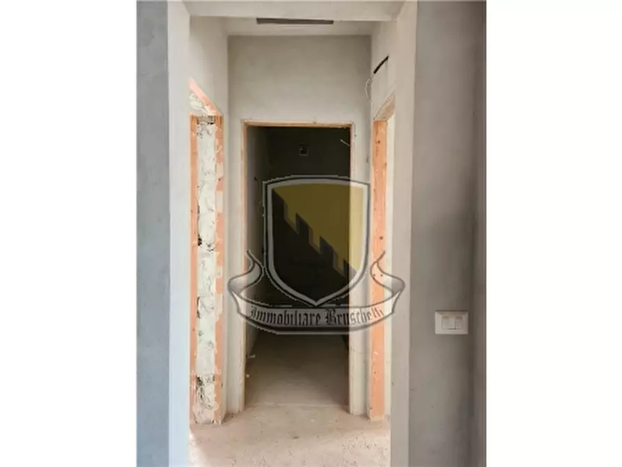 Immagine 11 di Appartamento in vendita  a Sovicille