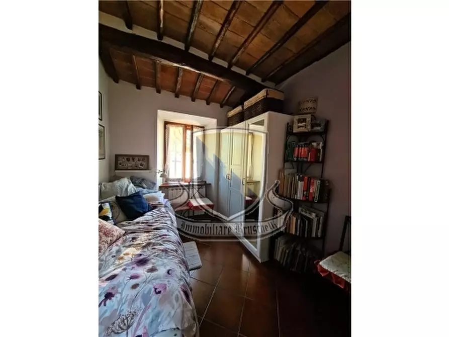 Immagine 21 di Appartamento in vendita  a Sovicille