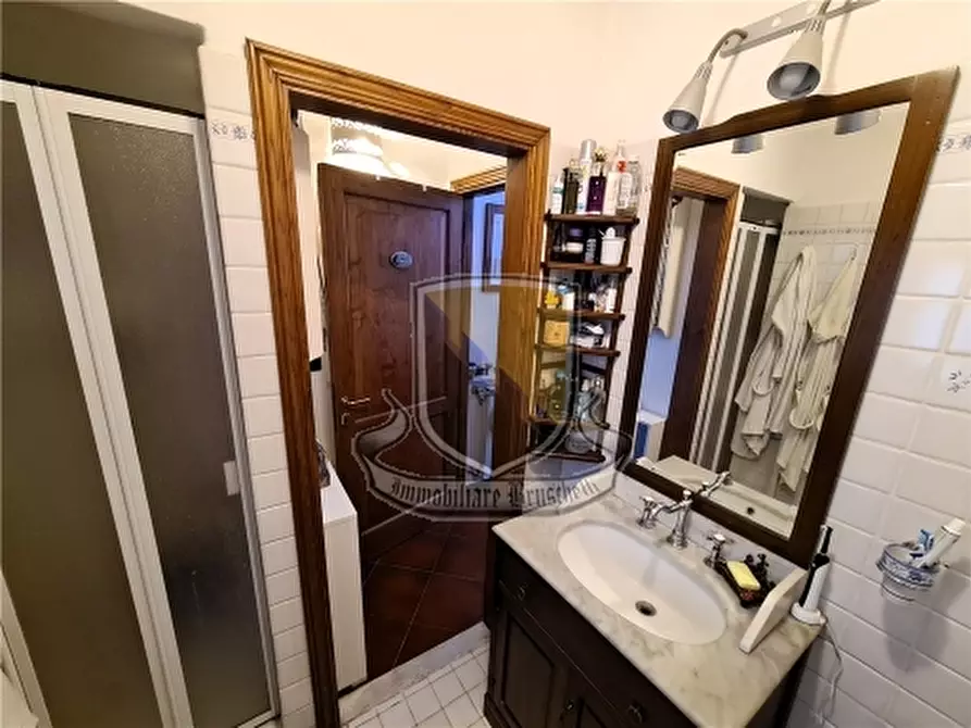 Immagine 26 di Appartamento in vendita  a Sovicille