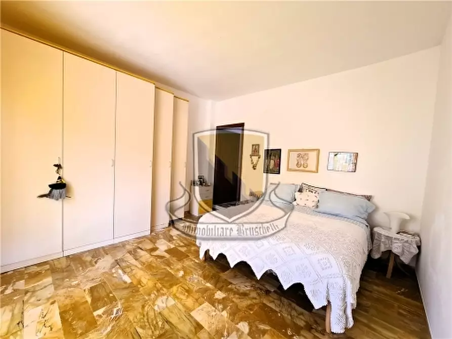 Immagine 11 di Appartamento in vendita  a Sovicille