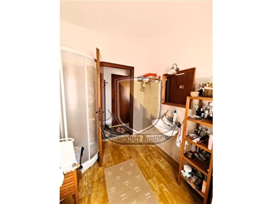 Immagine 18 di Appartamento in vendita  a Sovicille