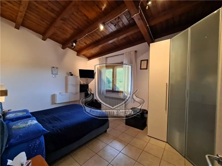 Immagine 12 di Appartamento in vendita  a Sovicille