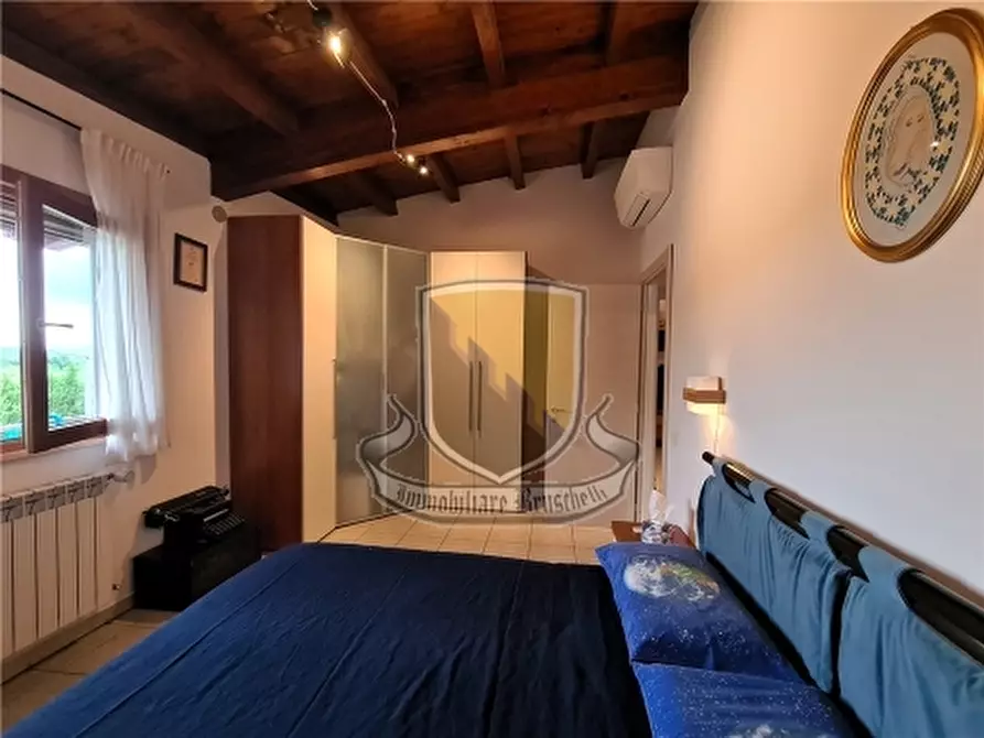 Immagine 14 di Appartamento in vendita  a Sovicille