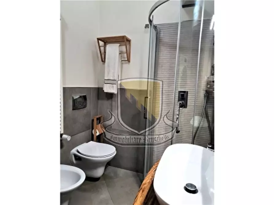 Immagine 16 di Appartamento in vendita  a Sovicille