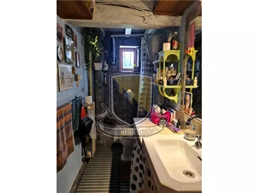 Immagine 8 di Appartamento in vendita  a Chiusdino