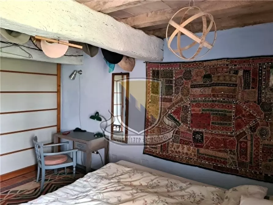 Immagine 12 di Appartamento in vendita  a Chiusdino