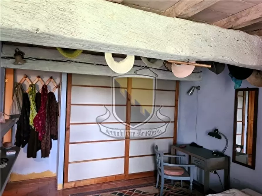 Immagine 13 di Appartamento in vendita  a Chiusdino