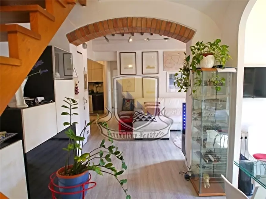 Immagine 7 di Appartamento in vendita  a Siena