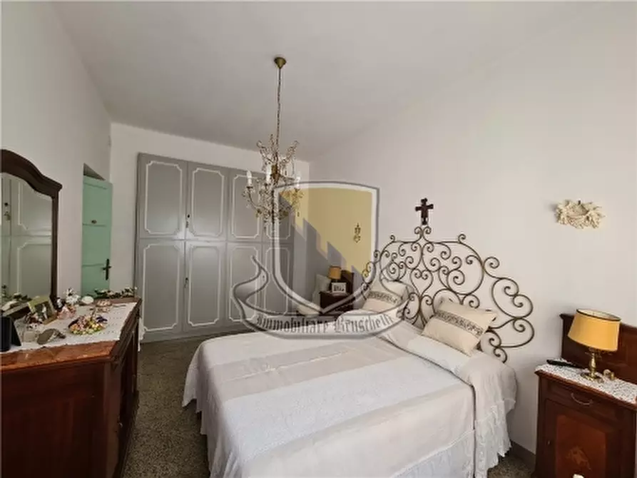 Immagine 22 di Appartamento in vendita  a Siena