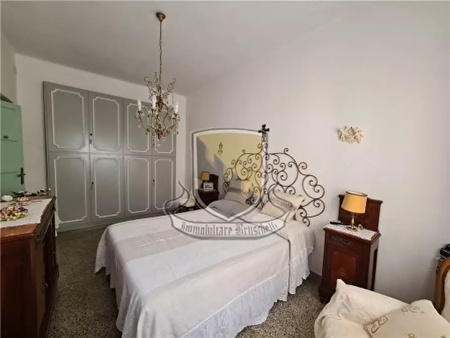 Immagine 23 di Appartamento in vendita  a Siena