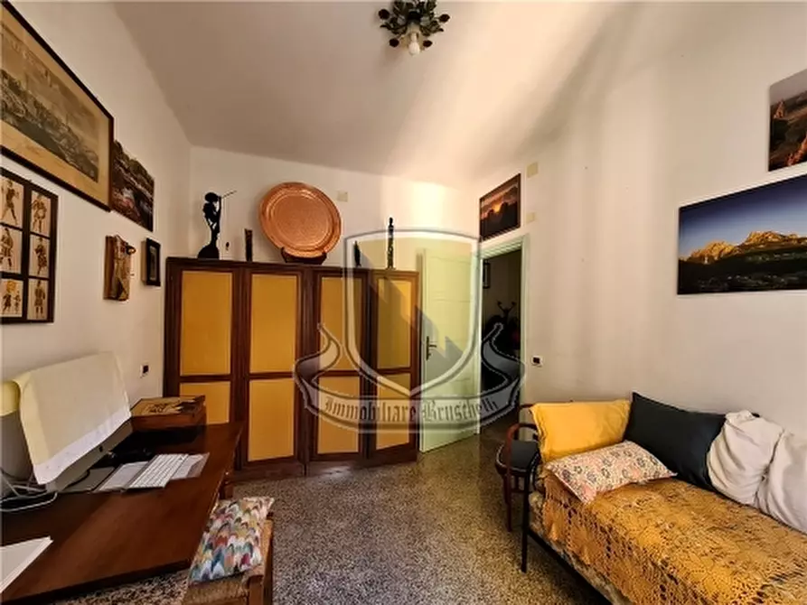 Immagine 27 di Appartamento in vendita  a Siena