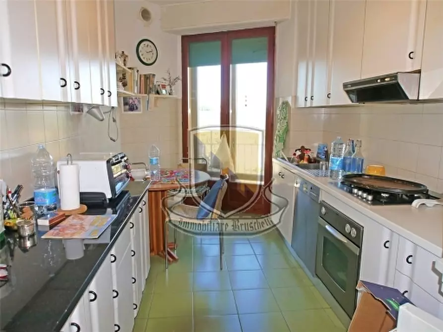 Immagine 13 di Appartamento in vendita  a Siena