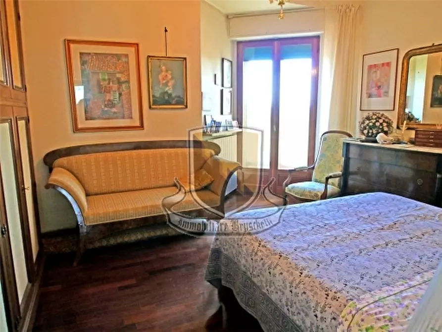 Immagine 17 di Appartamento in vendita  a Siena