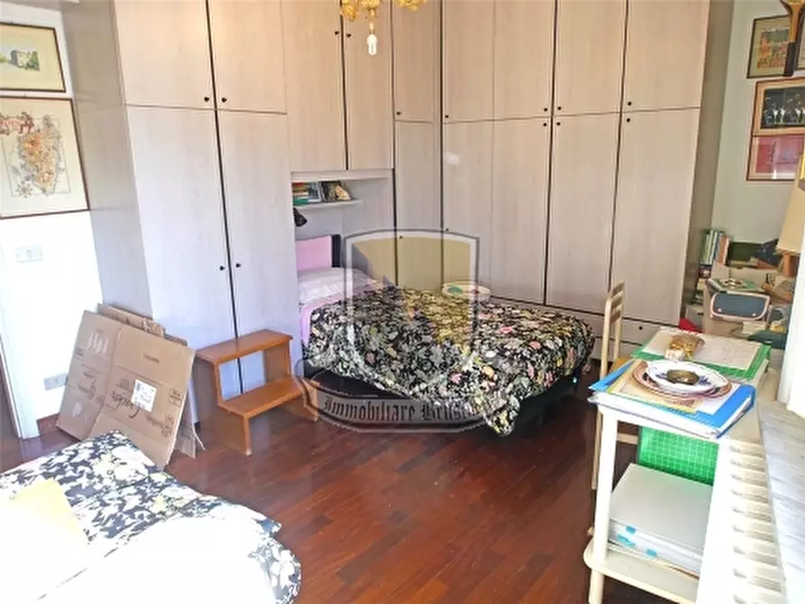 Immagine 19 di Appartamento in vendita  a Siena