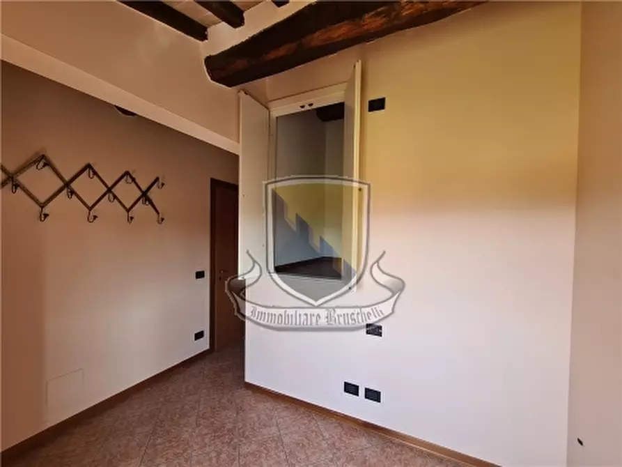 Immagine 11 di Appartamento in vendita  a Sovicille