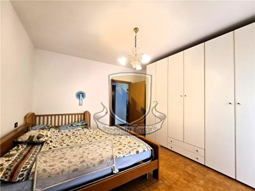 Immagine 11 di Appartamento in vendita  a Sovicille