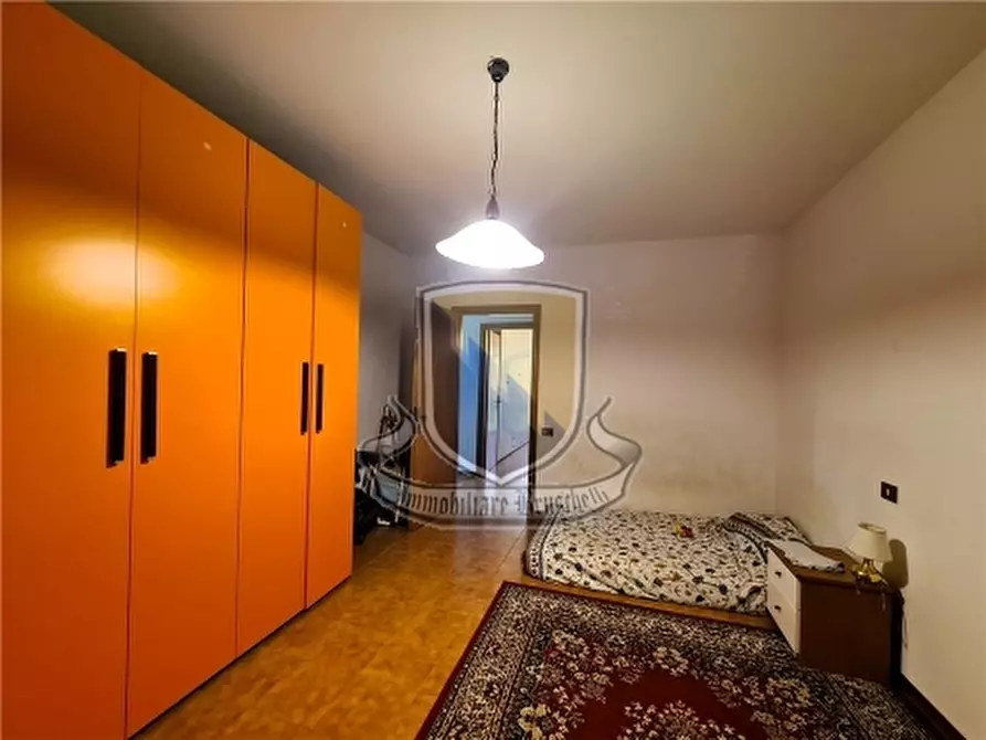 Immagine 16 di Appartamento in vendita  a Sovicille